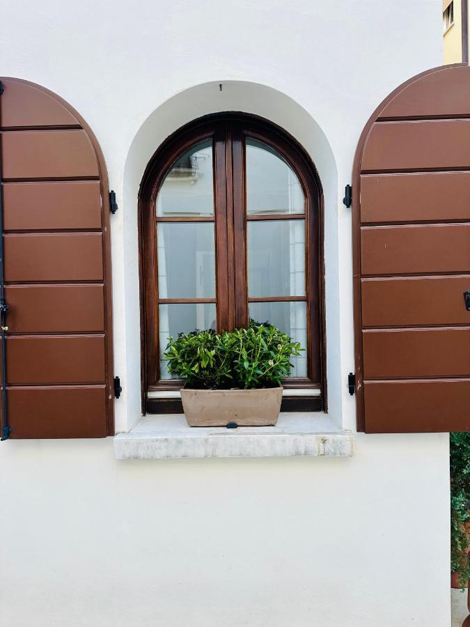 Ca' Degli Uberti Dimora Storica Apartment เตรวิโซ ภายนอก รูปภาพ